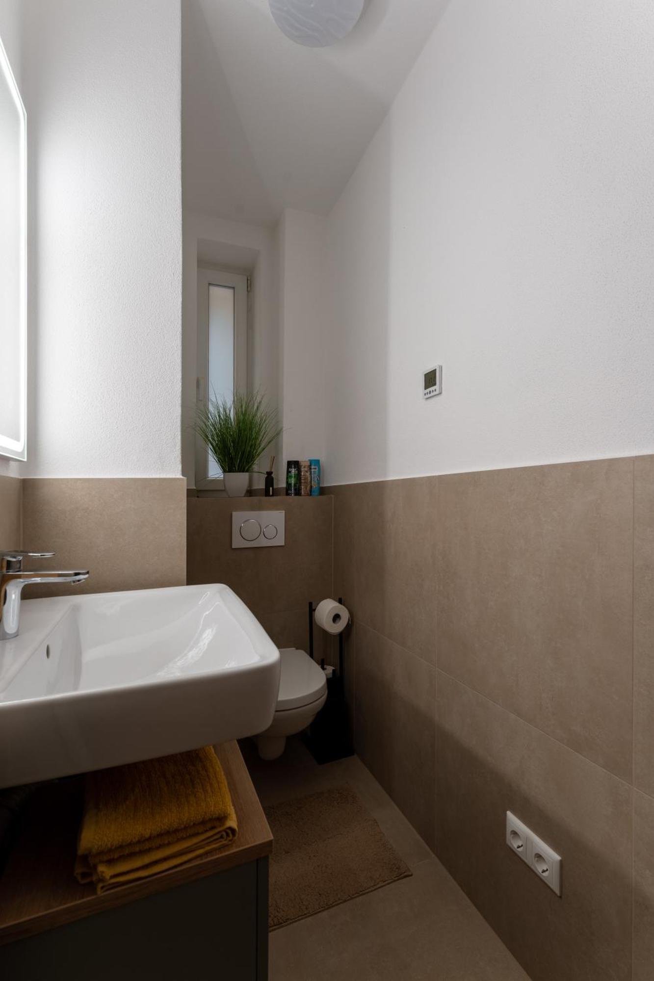 Modern Living Apartment - 3-Zimmer - Nuernberg Nord, Ruhige Seitenstrasse, Fusslaeufig Strassenbahn 외부 사진